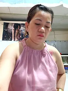 Snapshot of Forever9s chatting on 06/20/26, 10:04 Forever9s online show from 06/20/26, 10:04