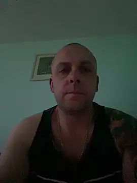 Snapshot of Agrus90 chatting on 06/09/26, 07:15 Agrus90 online show from 06/09/26, 07:15