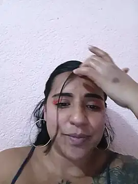 Snapshot of Arennita chatting on 06/11/26, 09:01 Arennita online show from 06/11/26, 09:01