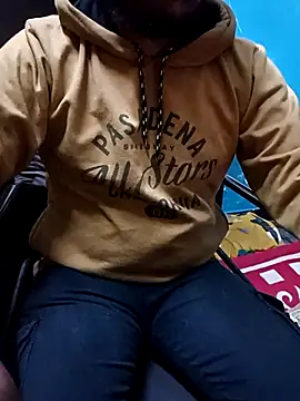 Lawrencedlkk007 online show from 11/30/25, 08:37