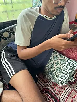 samyuthtwink online show from 07/08/26, 10:05