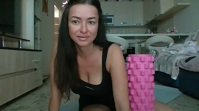 Snapshot of Mia_Salamanka chatting on 07/28/26, 03:58 Mia Salamanka online show from 07/28/26, 03:58