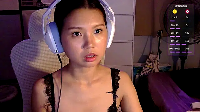Snapshot of urgrl_portia chatting on 06/19/26, 12:11 urgrl portia online show from 06/19/26, 12:11