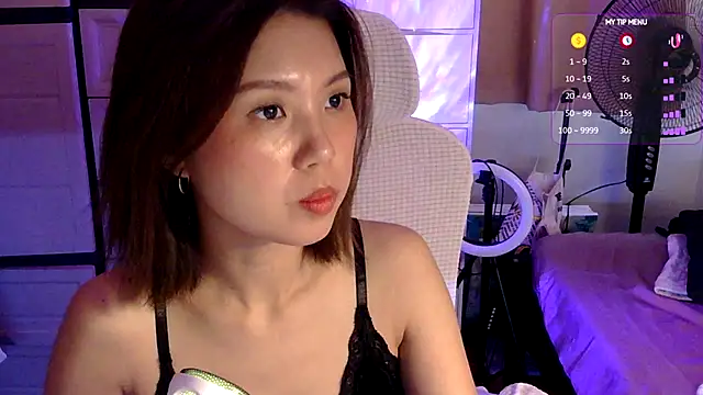 Snapshot of urgrl_portia chatting on 06/21/26, 10:21 urgrl portia online show from 06/21/26, 10:21