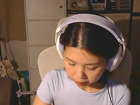 Snapshot of urgrl_portia chatting on 06/11/26, 11:18 urgrl portia online show from 06/11/26, 11:18