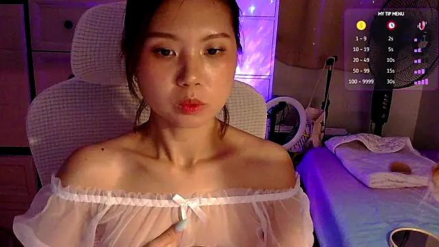 Snapshot of urgrl_portia chatting on 07/10/26, 10:48 urgrl portia online show from 07/10/26, 10:48