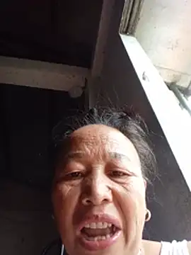 Snapshot of lylylai chatting on 06/19/26, 12:49 lylylai online show from 06/19/26, 12:49