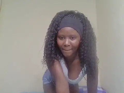 Snapshot of cute_bee chatting on 07/23/26, 10:28 cute bee online show from 07/23/26, 10:28