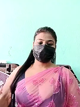 Snapshot of Sweathatamil chatting on 07/10/26, 04:45 Sweathatamil online show from 07/10/26, 04:45