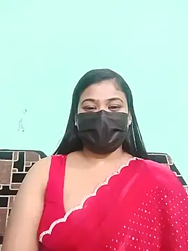 Snapshot of Sweathatamil chatting on 07/17/26, 05:43 Sweathatamil online show from 07/17/26, 05:43