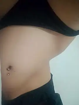Snapshot of bonequinhaGatinha chatting on 07/11/26, 10:43 bonequinhaGatinha online show from 07/11/26, 10:43