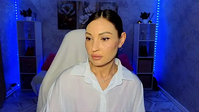 Snapshot of NikoleMills chatting on 07/07/26, 06:47 NikoleMills online show from 07/07/26, 06:47