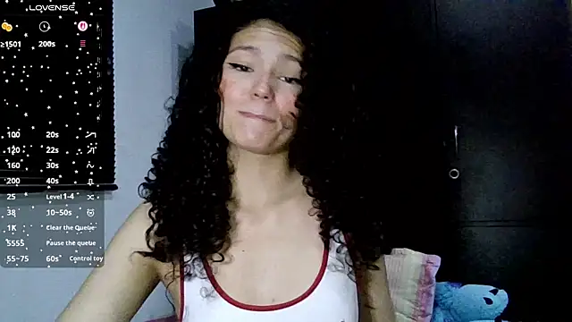 Diamond Curls online show from 07/16/26, 03:31