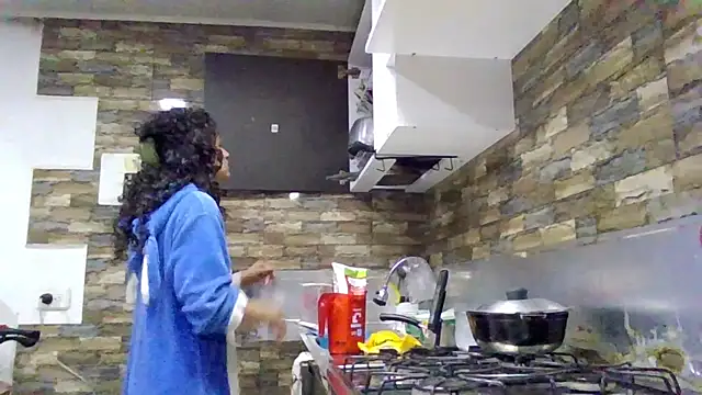 Diamond Curls online show from 07/07/26, 03:26