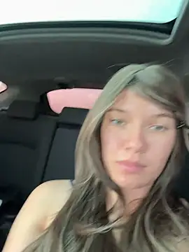 girl-Emily online show from 07/08/26, 04:24