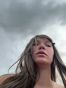 girl-Emily online show from 07/07/26, 06:47