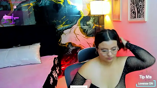 Miss Kloee online show from 07/12/26, 12:28