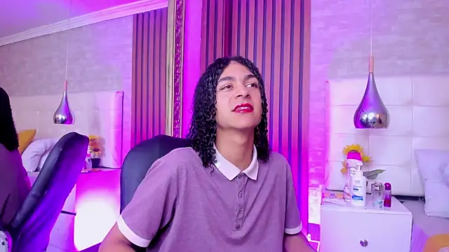 KyleeSmiith online show from 07/10/26, 04:12