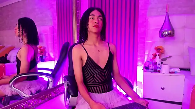KyleeSmiith online show from 07/14/26, 04:17
