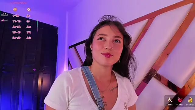 Mariana Smiith  online show from 07/06/26, 07:38