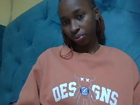 Lovey doveyy online show from 06/24/26, 07:22