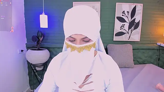 aisha k online show from 07/05/26, 10:38
