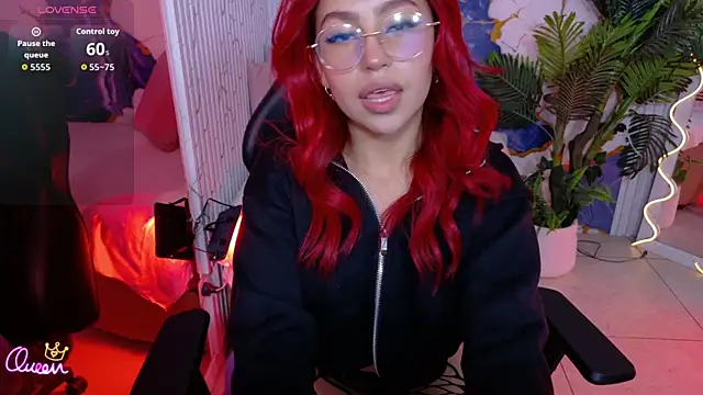 AYLE TAY online show from 06/18/26, 05:28