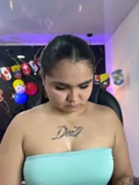 Snapshot of TifanyRoseX chatting on 06/24/26, 06:17 TifanyRoseX online show from 06/24/26, 06:17