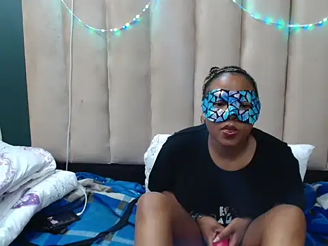 JustKarii online show from 06/09/26, 08:21