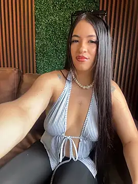 ArianaBlum online show from 06/21/26, 02:34
