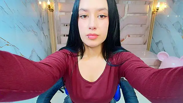 Aleja r  online show from 07/02/26, 07:42