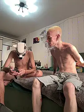 I K A online show from 07/08/26, 04:07
