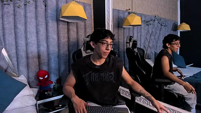 Snapshot of JuliaanRoss chatting on 07/29/26, 08:30 JuliaanRoss online show from 07/29/26, 08:30