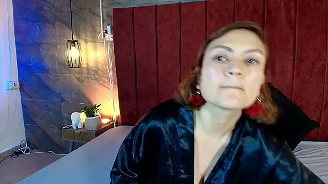 Hinata Moon online show from 06/20/26, 12:32