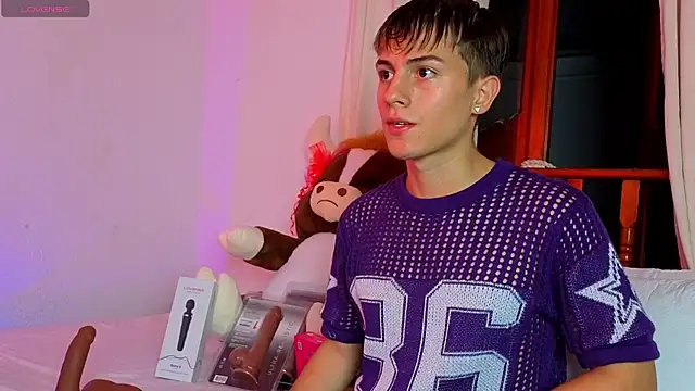 Evaan Hot online show from 07/05/26, 03:00