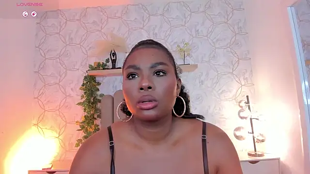 huge boobs ebony  online show from 07/10/26, 07:14