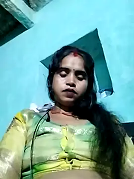 Snapshot of Cut_simran56 chatting on 07/23/26, 03:52 Cut simran56 online show from 07/23/26, 03:52