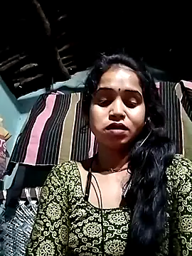 Snapshot of Cut_simran56 chatting on 06/15/26, 10:53 Cut simran56 online show from 06/15/26, 10:53