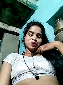 Snapshot of Cut_simran56 chatting on 07/03/26, 10:00 Cut simran56 online show from 07/03/26, 10:00