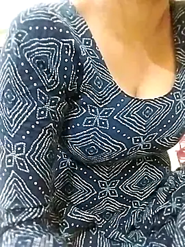 Snapshot of Poonam-Sinha chatting on 06/10/26, 06:03 Poonam-Sinha online show from 06/10/26, 06:03
