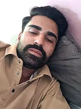cuteboyaadi online show from 08/02/26, 09:07