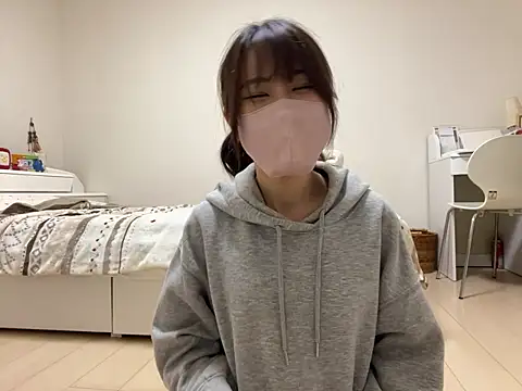 Snapshot of Sakura_Mochi38 chatting on 06/25/26, 12:54 Sakura Mochi38 online show from 06/25/26, 12:54