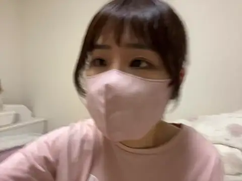 Snapshot of Sakura_Mochi38 chatting on 07/27/26, 04:36 Sakura Mochi38 online show from 07/27/26, 04:36