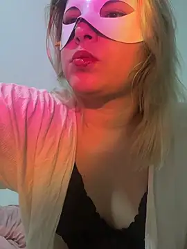 julybri online show from 06/11/26, 03:25