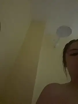 julybri online show from 06/12/26, 11:02