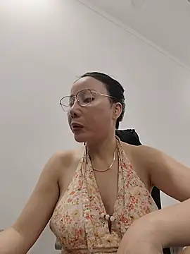 Snapshot of Fanritar chatting on 06/29/26, 12:39 Fanritar online show from 06/29/26, 12:39