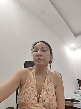 Snapshot of Fanritar chatting on 06/18/26, 03:39 Fanritar online show from 06/18/26, 03:39