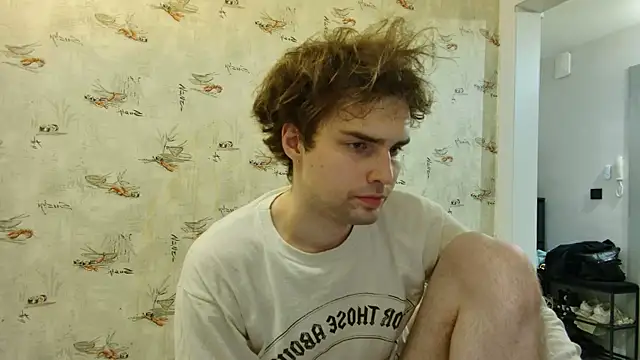 Snapshot of matthewglitch chatting on 06/12/26, 05:10 matthewglitch online show from 06/12/26, 05:10