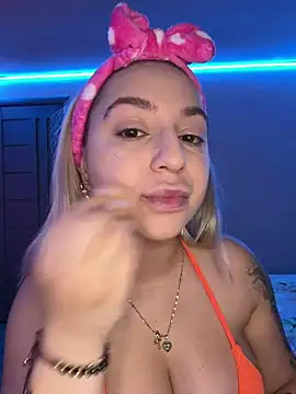 xLexi online show from 07/17/26, 01:52