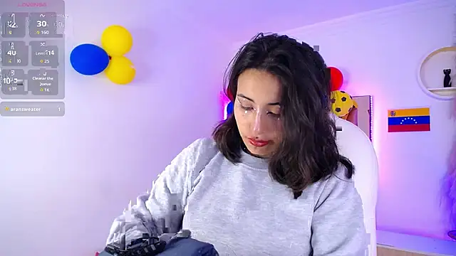 Camiila  1 online show from 07/04/26, 12:11
